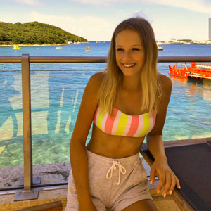 My litle sis on bahammis