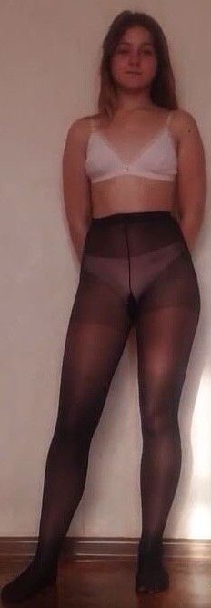 Amateur in pantyhose