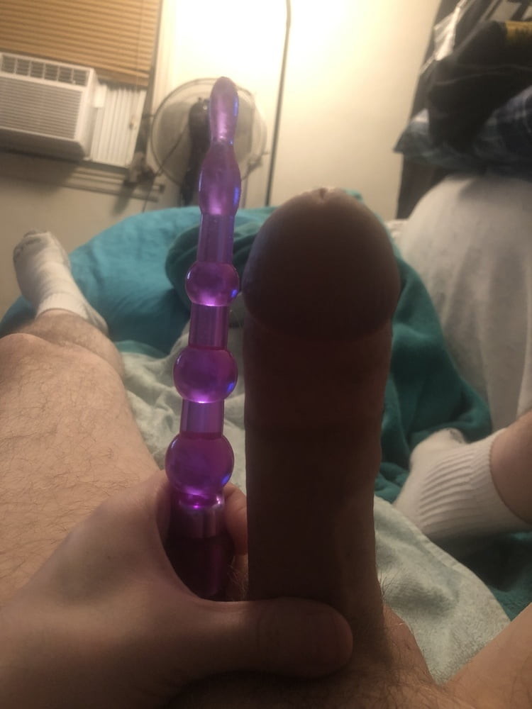 Who wants to cum fuck me in the ass with this vibrator while stroke my fat cock?