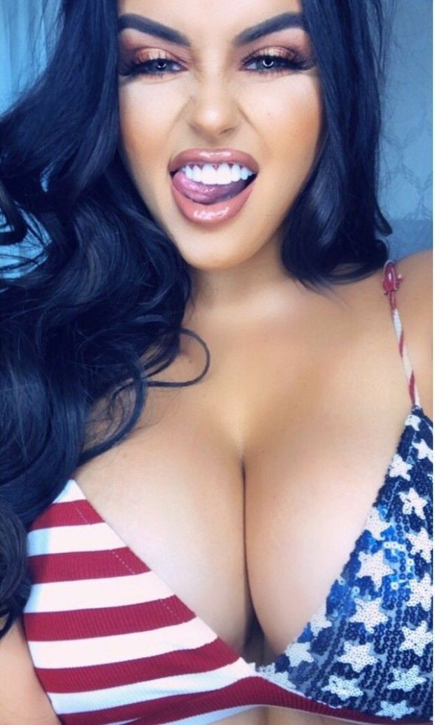 Brunette big tits babes