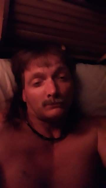 Sexy blond man that knows how to lick that SWEET SPOT & MAKE  HER CUM SO HARD .SHE WILL SCREEM