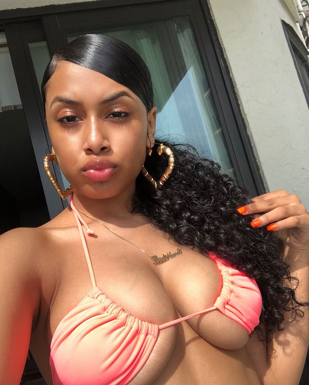 hot ebony lips