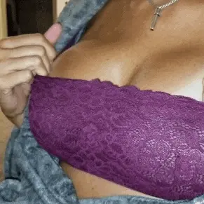 Nice tan lines