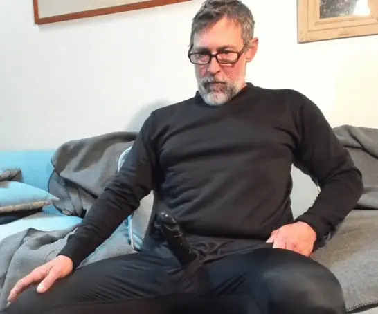 swelling black dildo