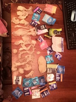 I just walked around places where couples like to fuck 1