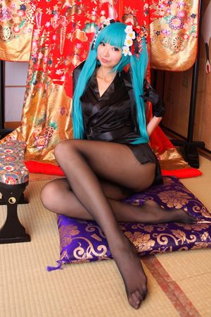 miku hatsune cosplay