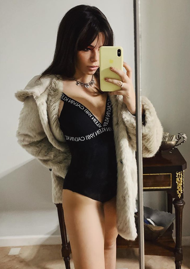 Eleonora gaggero showing body & looking hot