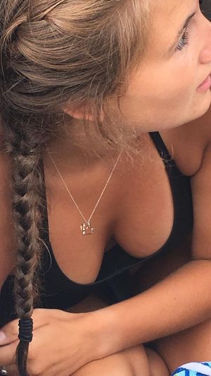 focus on downblouse cleavage