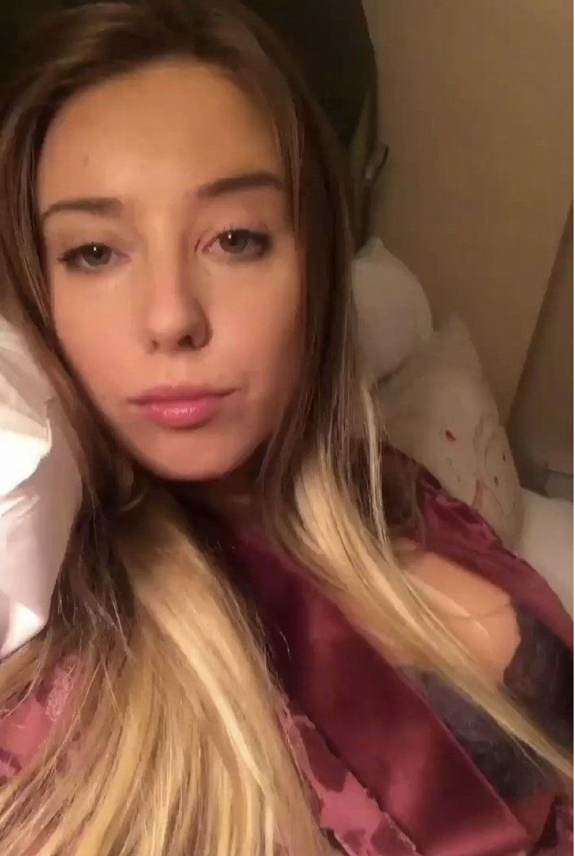 Haley Reed waiting in bed for some warm cum