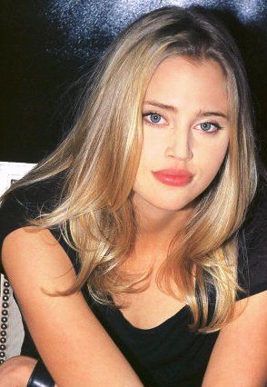 estella warren