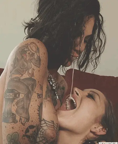 Bonnie rotten & Dani Daniels spit swap
