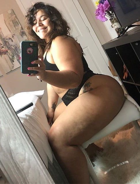 thick selfie