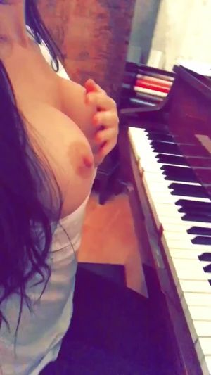 Wild Latina with 32DD boobs ready to make u cum SC@anna96catalina