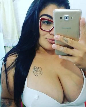 big tits selfie