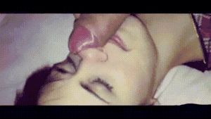 rub that dick on her nose