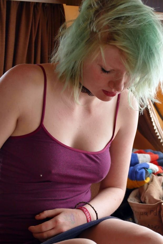 no bra
