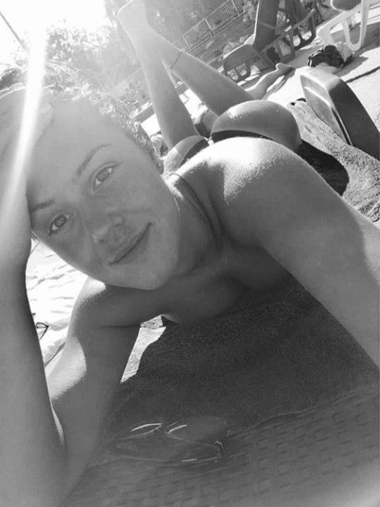 Serbian slut in bikini taking an ass selfie