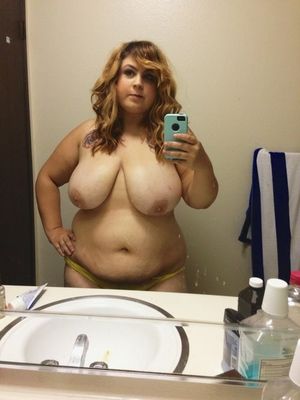big tit selfie