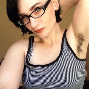 hairy armpits