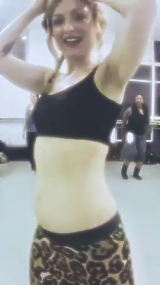 Delicious Dancer 3 (I LOVE Her Curves!)