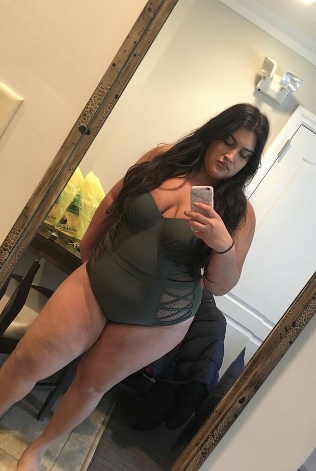bbw selfie