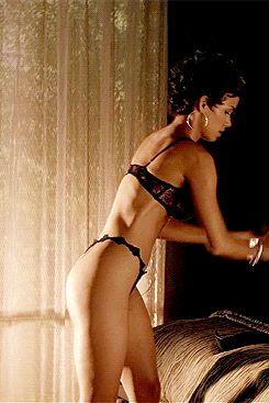 Halle Berry - Sawfish