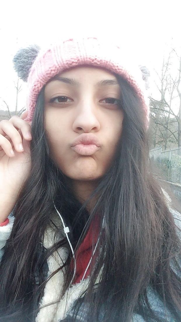 kiss the indian