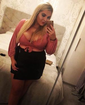 Busty bbw