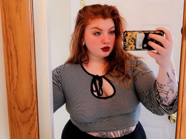 bbw selfie