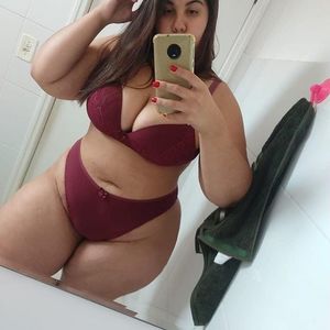 thick selfie