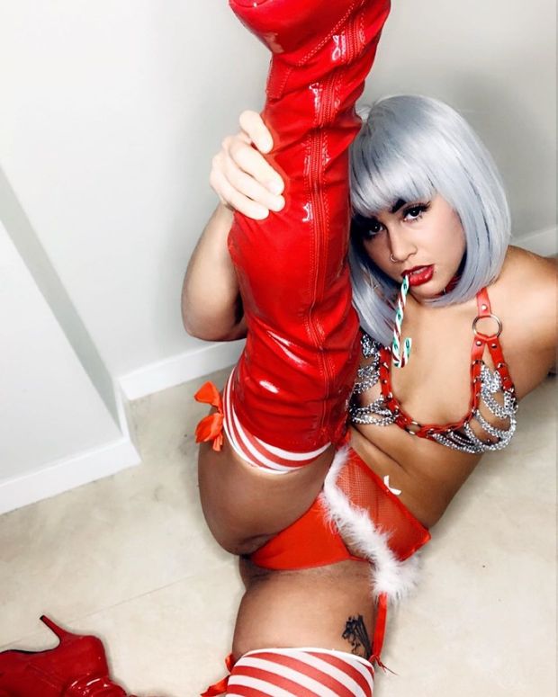 Let me Suck your Candy Cane....