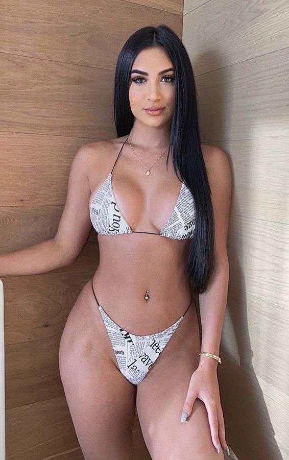Hotty in newspaper bikini