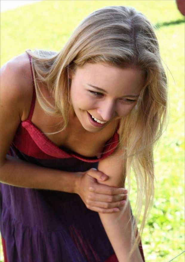 Downblouse