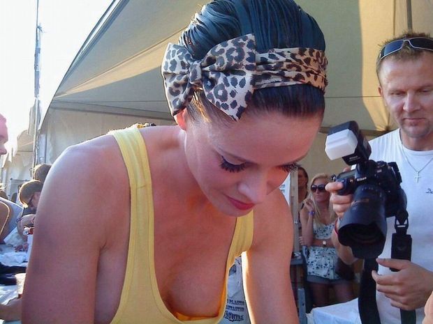 Downblouse