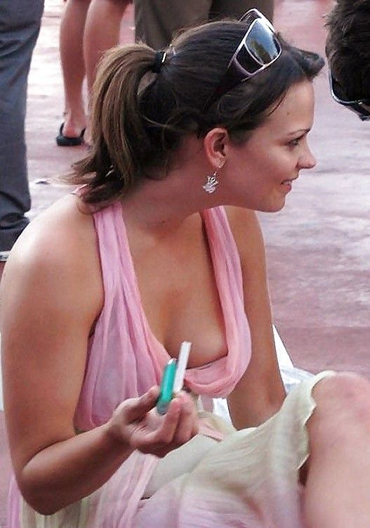 Downblouse