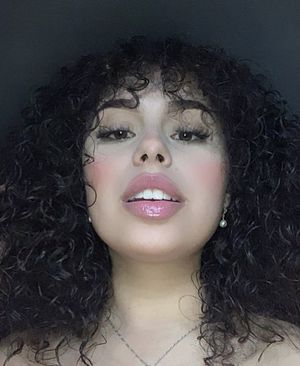 Frosted Aline rode on top and never broke eye contact