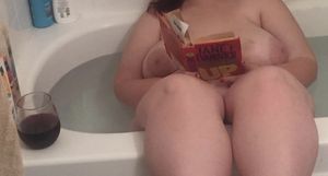 Bathtime with a book