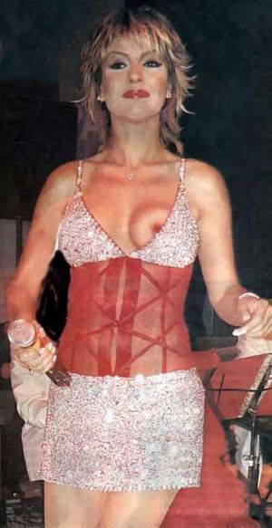 Downblouse Turkish Stars - Gulben Ergen