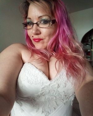 Sexy Slovak Domina kill You with her eyes