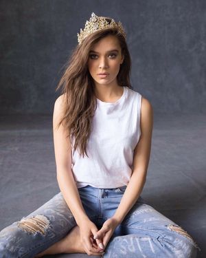 Hailee Steinfeld My Queen