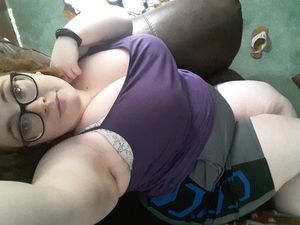 bbw selfie