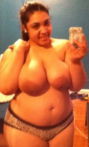 bbw selfie