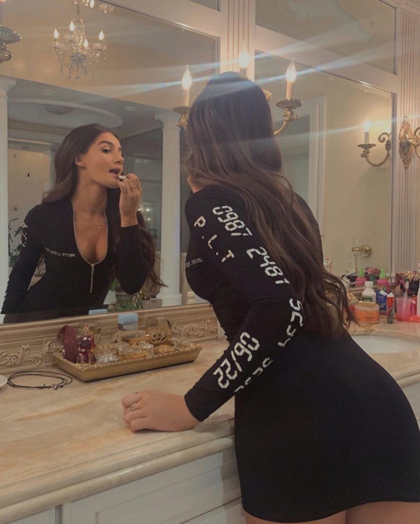 She can take it in the ass
