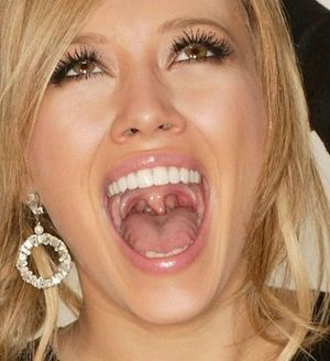 Hilary Duff waiting for facial