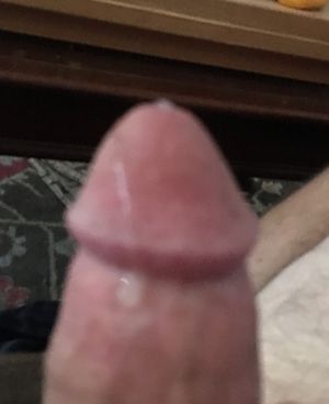 Slurp the head & suck that precum til I bust my nut