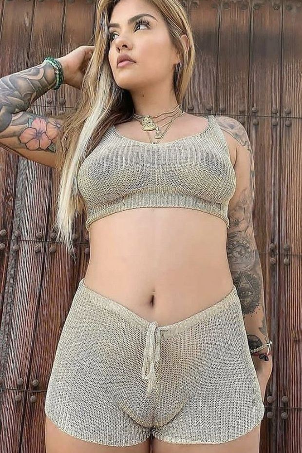 Fat pussy lips