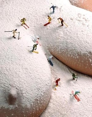 Skiing on boobs