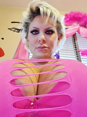 Claudia Marie Fake Titty Selfie