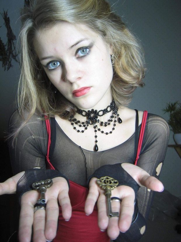 Sexy blonde emo teen Porn Pics & Porn GIFs