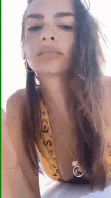 Emily Ratajkowski hot body in sexy swimsuit and ass check up